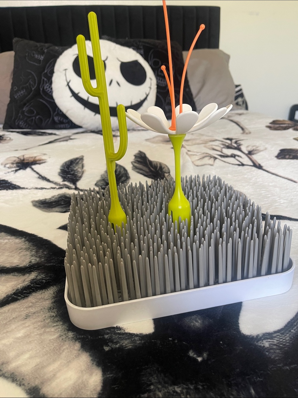 Gray Grass Drying Rack with Lime Green Flower & Cactus Stirrers